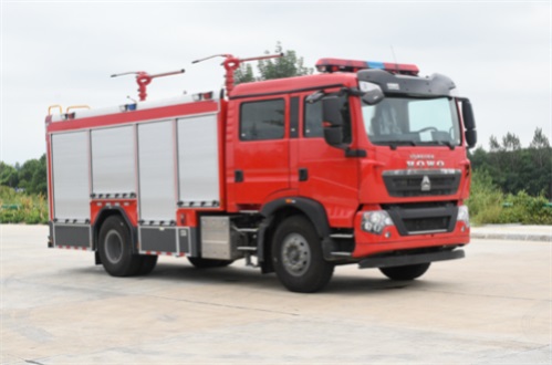 豪沃4噸干粉消防車(國六）